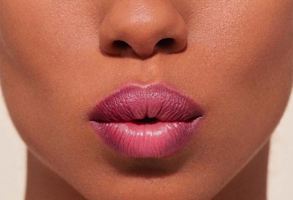 El perfilado de labios es un paso esencial para conseguir el efecto lip lift que tanto te gusta.
